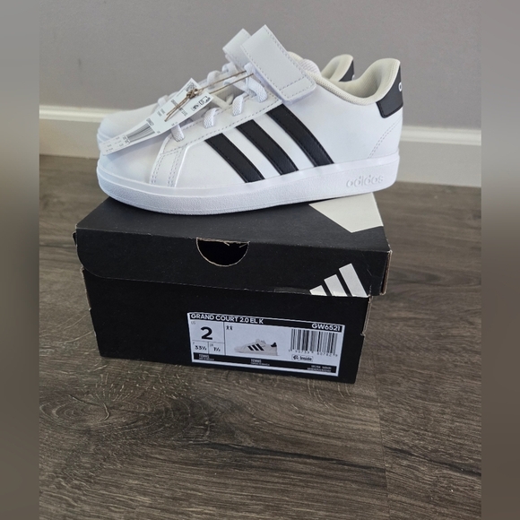 adidas Other - Adidas Kids Unisex Grand Court Sneakers - White and Black Size 2 NEW